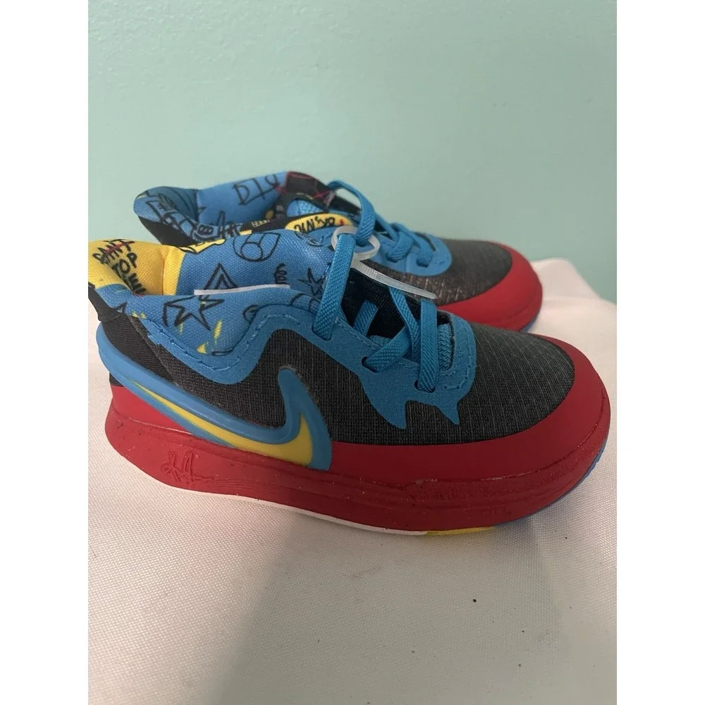 Nike Kids Kyrie 8 go SE Sneakers in Black/Yellow/Red Size 6C‎